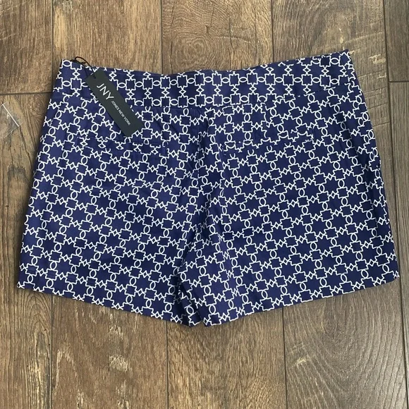 JONES NEW YORK Dressy Shorts -Size 4 - Picture 2 of 5